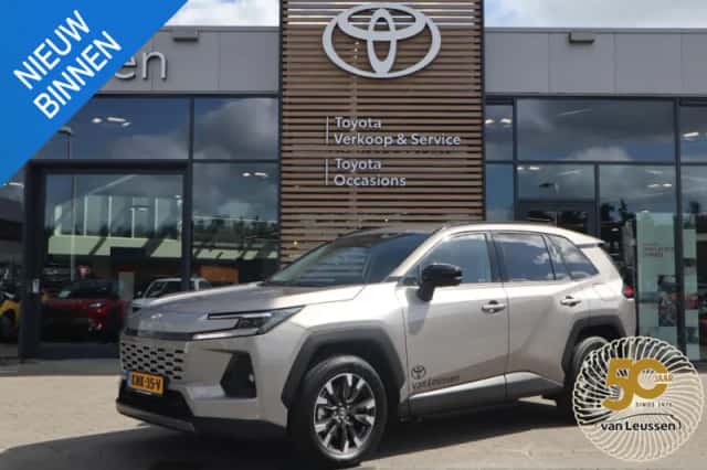Toyota RAV4 (2026) thumbnail 1