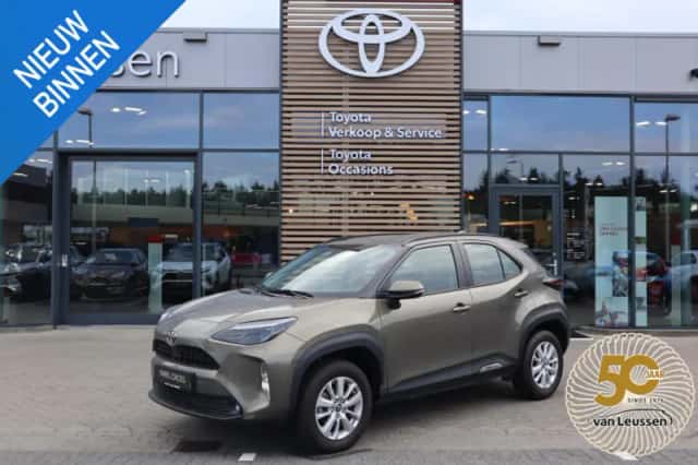 Toyota Yaris Cross (2025) thumbnail 1