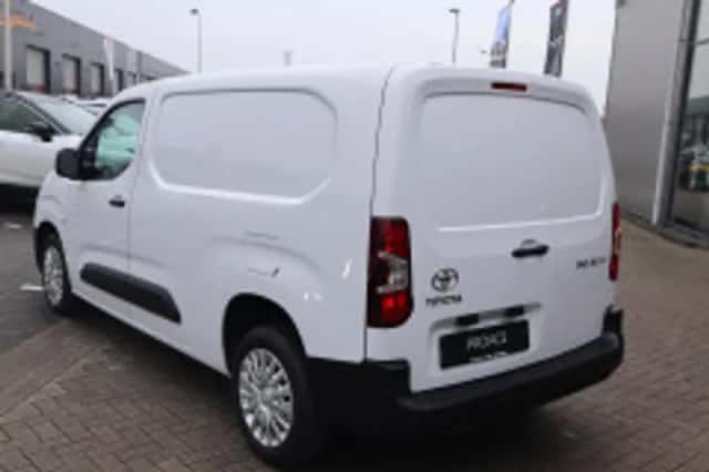 Toyota Proace (2024) thumbnail 3