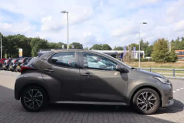 Toyota Yaris (2020) thumbnail 6