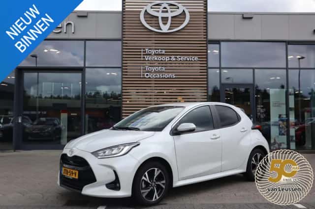 Toyota Yaris (2024) thumbnail 6