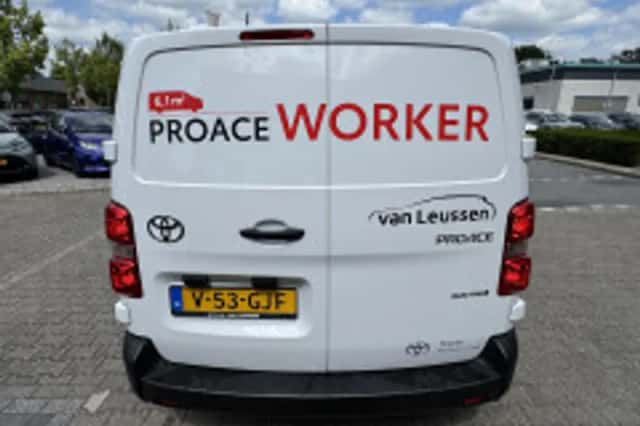 Toyota Proace (2025) thumbnail 1