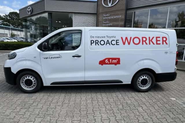 Toyota Proace (2025) thumbnail 2