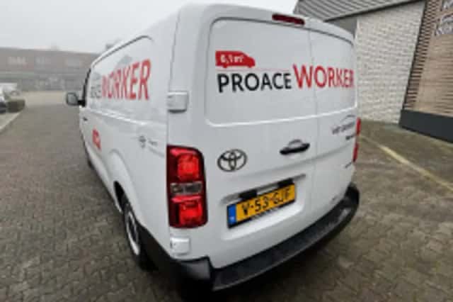 Toyota Proace (2025) thumbnail 3