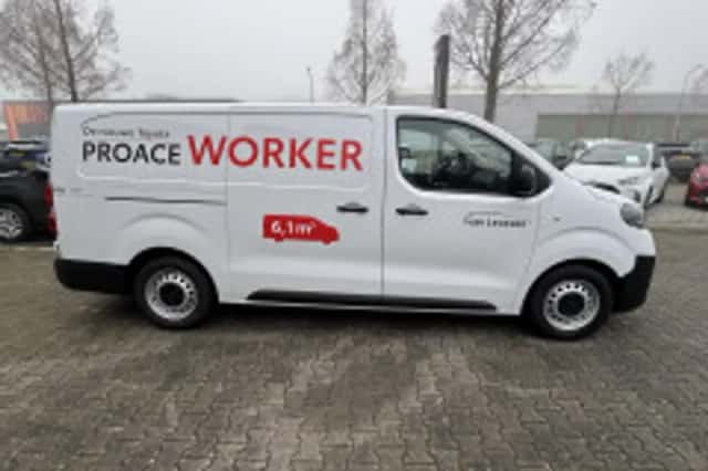 Toyota Proace (2025) thumbnail 4