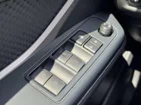 Toyota C hr (2022) thumbnail 23