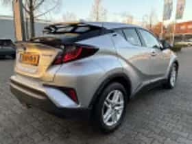 Toyota C hr (2022) thumbnail 38