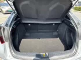 Toyota C hr (2022) thumbnail 52