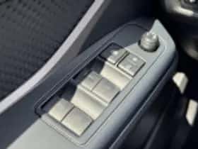 Toyota C hr (2022) thumbnail 53