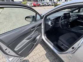 Toyota C hr (2022) thumbnail 9