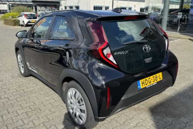 Toyota Aygo X (2025) thumbnail 2