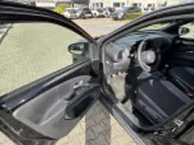 Toyota Aygo X (2025) thumbnail 38