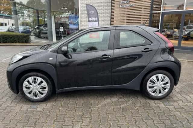 Toyota Aygo (2024) thumbnail 2