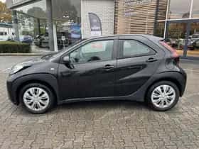 Toyota Aygo X (2024) thumbnail 2