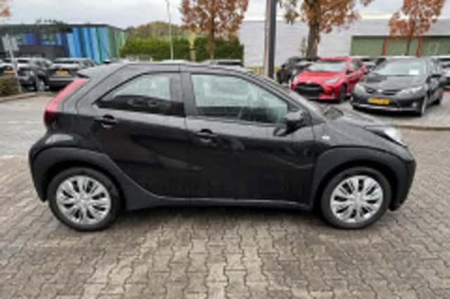 Toyota Aygo (2024) thumbnail 4