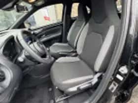 Toyota Aygo X (2024) thumbnail 46
