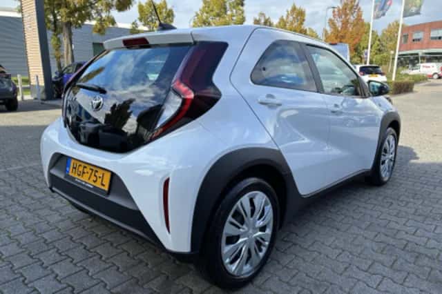 Toyota Aygo (2025) thumbnail 2