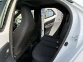 Toyota Aygo X (2025) thumbnail 44