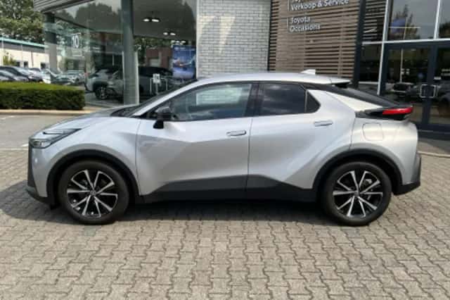 Toyota C hr (2025) thumbnail 2