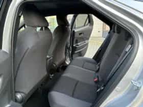 Toyota C hr (2025) thumbnail 4