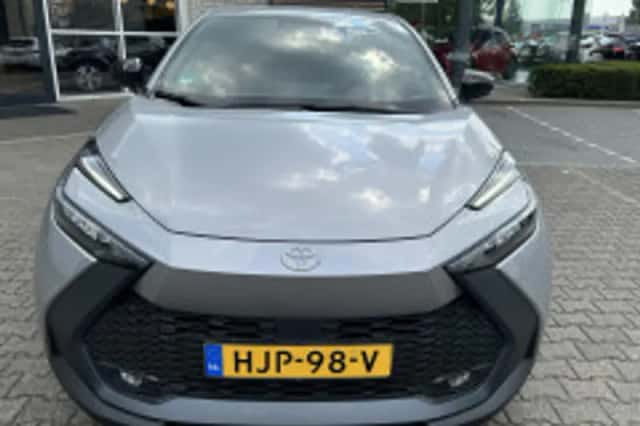 Toyota C hr (2025) thumbnail 6