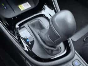 Toyota Yaris (2023) thumbnail 35