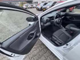 Toyota Yaris (2023) thumbnail 45