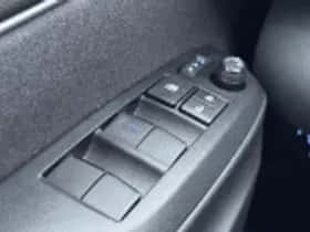 Toyota Yaris (2023) thumbnail 55