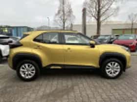 Toyota Yaris Cross (2023) thumbnail 42