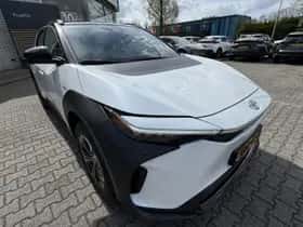 Toyota bZ4X (2026) thumbnail 15