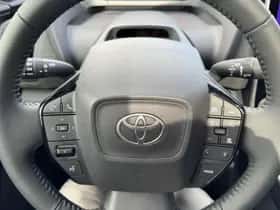 Toyota bZ4X (2026) thumbnail 30
