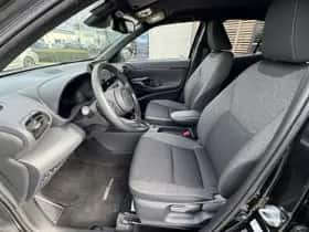 Toyota Yaris Cross (2024) thumbnail 18