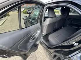 Toyota Yaris Cross (2024) thumbnail 20