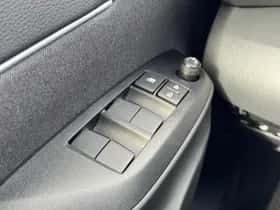 Toyota Yaris Cross (2024) thumbnail 28