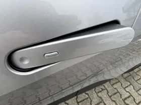 Toyota C hr (2024) thumbnail 16