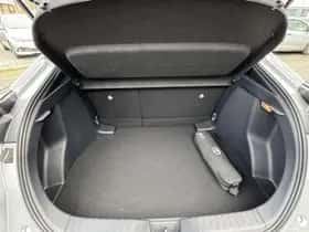 Toyota C hr (2024) thumbnail 23