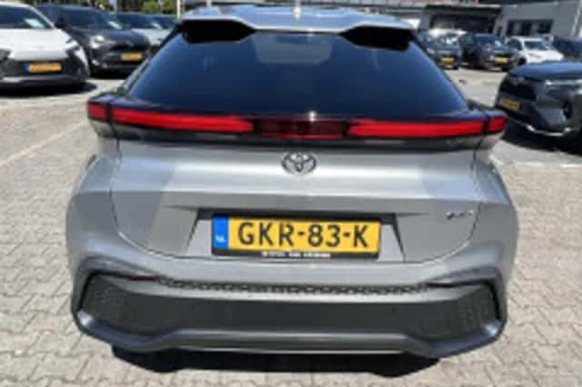 Toyota C hr (2024) thumbnail 4