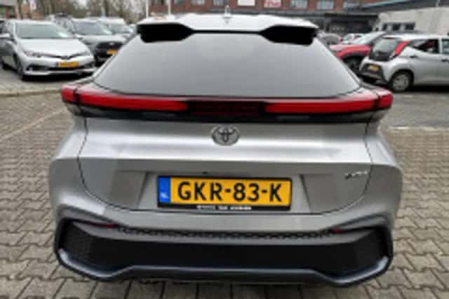 Toyota C hr (2024) thumbnail 4