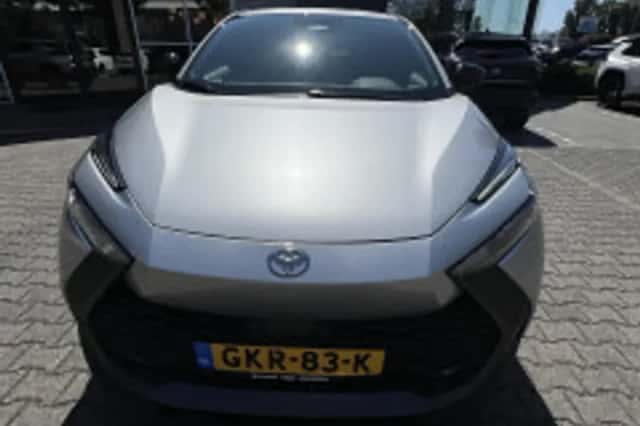 Toyota C hr (2024) thumbnail 6