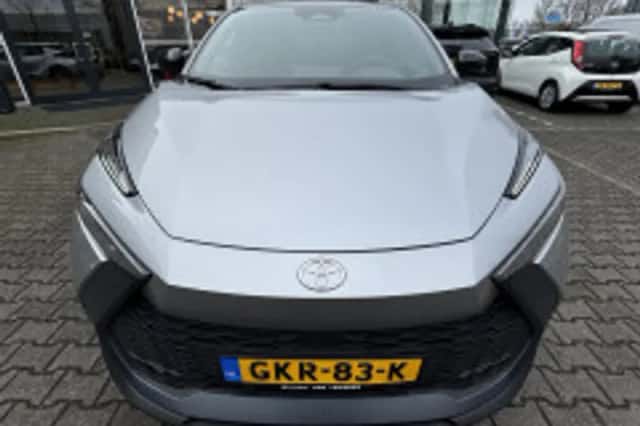 Toyota C hr (2024) thumbnail 6