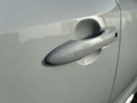 Toyota Corolla (2025) thumbnail 64