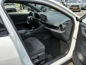 Toyota C hr (2025) thumbnail 18