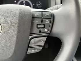 Toyota C hr (2025) thumbnail 24