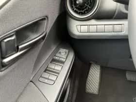 Toyota C hr (2025) thumbnail 25