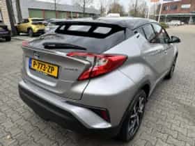 Toyota C hr (2017) thumbnail 3