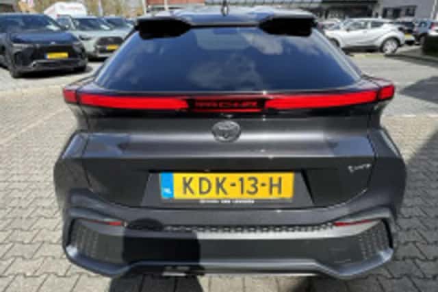 Toyota C hr (2024) thumbnail 4