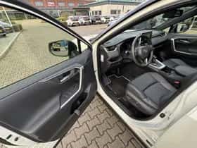 Toyota RAV4 (2022) thumbnail 19