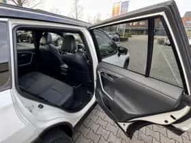Toyota RAV4 (2022) thumbnail 25