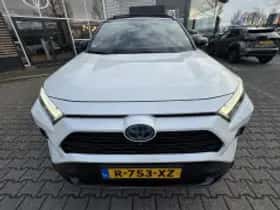 Toyota RAV4 (2022) thumbnail 6