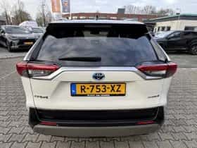 Toyota RAV4 (2022) thumbnail 10